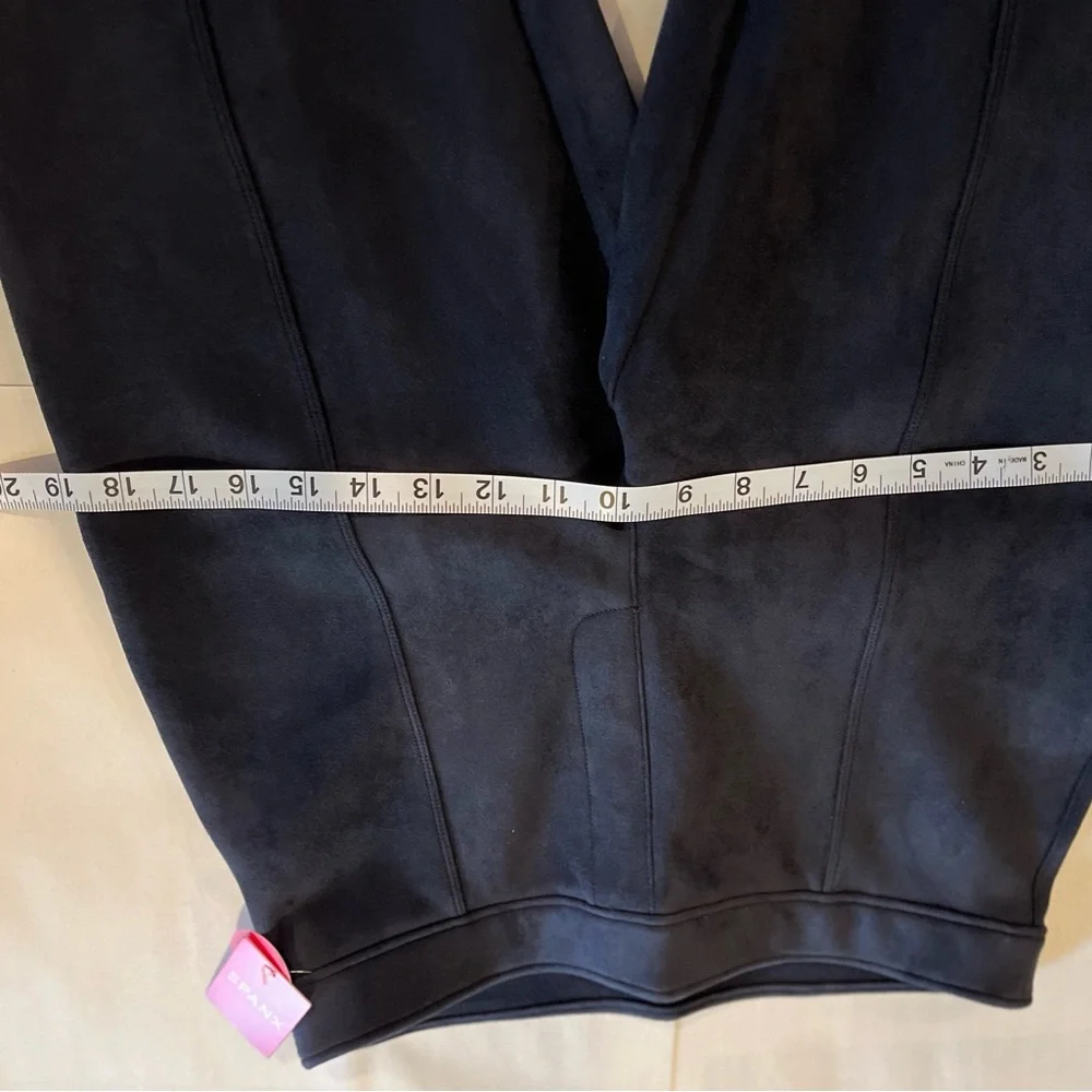 Spanx sueaded stretchy pull on fitted bell bottoms navy blue women’s size Large. - Picture 12 of 14